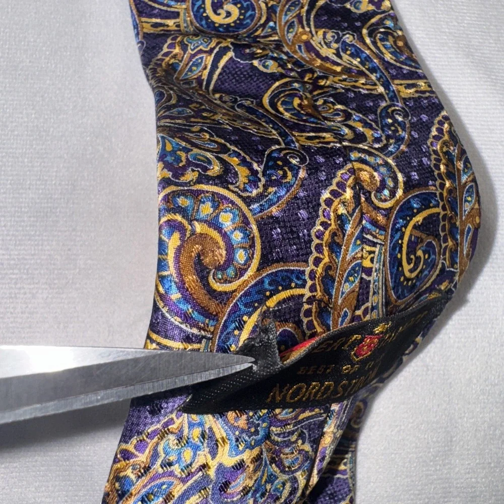 Vtg ROBERT TALBOTT 100% Silk Necktie Made in USA Peacock Designer Purple Yellow‎